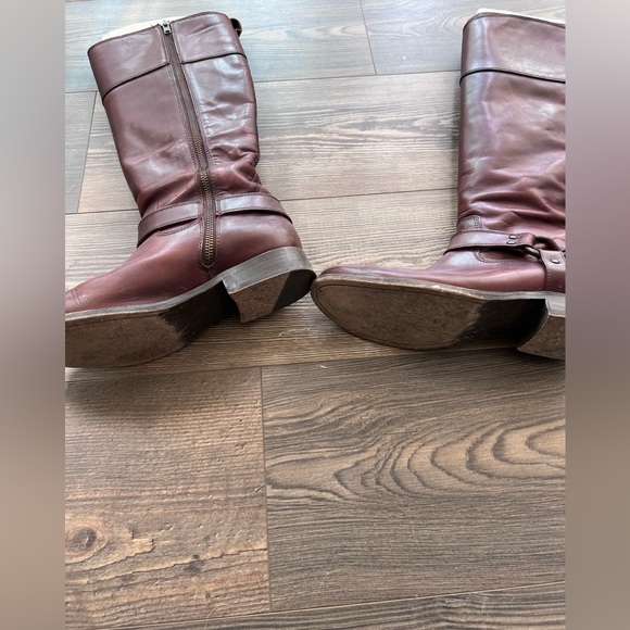 •FRYE Melissa Harness Inside Zip Wide-Calf Boots - Pre-loved• - Picture 3 of 15